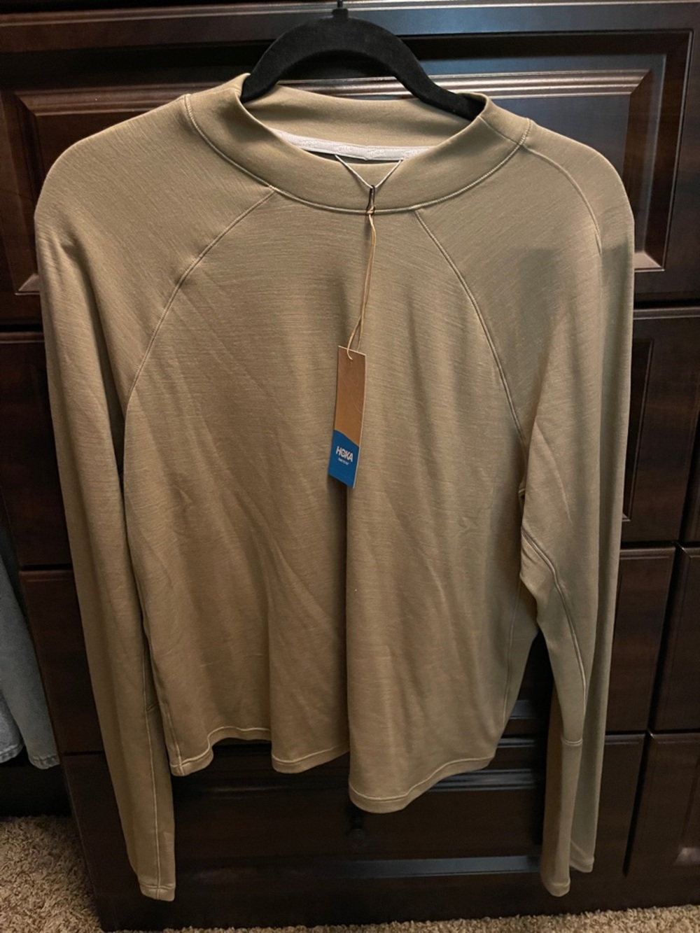 NWT Hoka Long Sleeve Top color-Dune